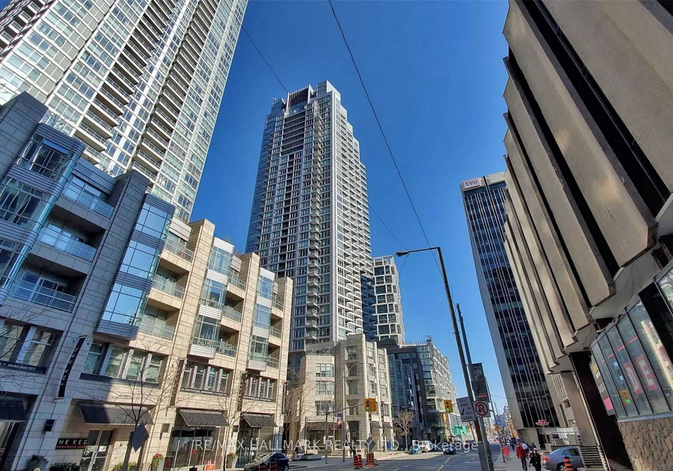 2181-yonge-street-toronto-ontario-c12907878