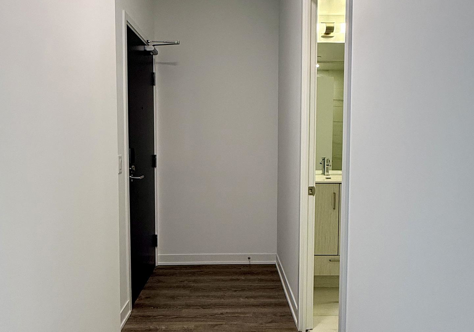 180-front-street-e-toronto-ontario-c12907994