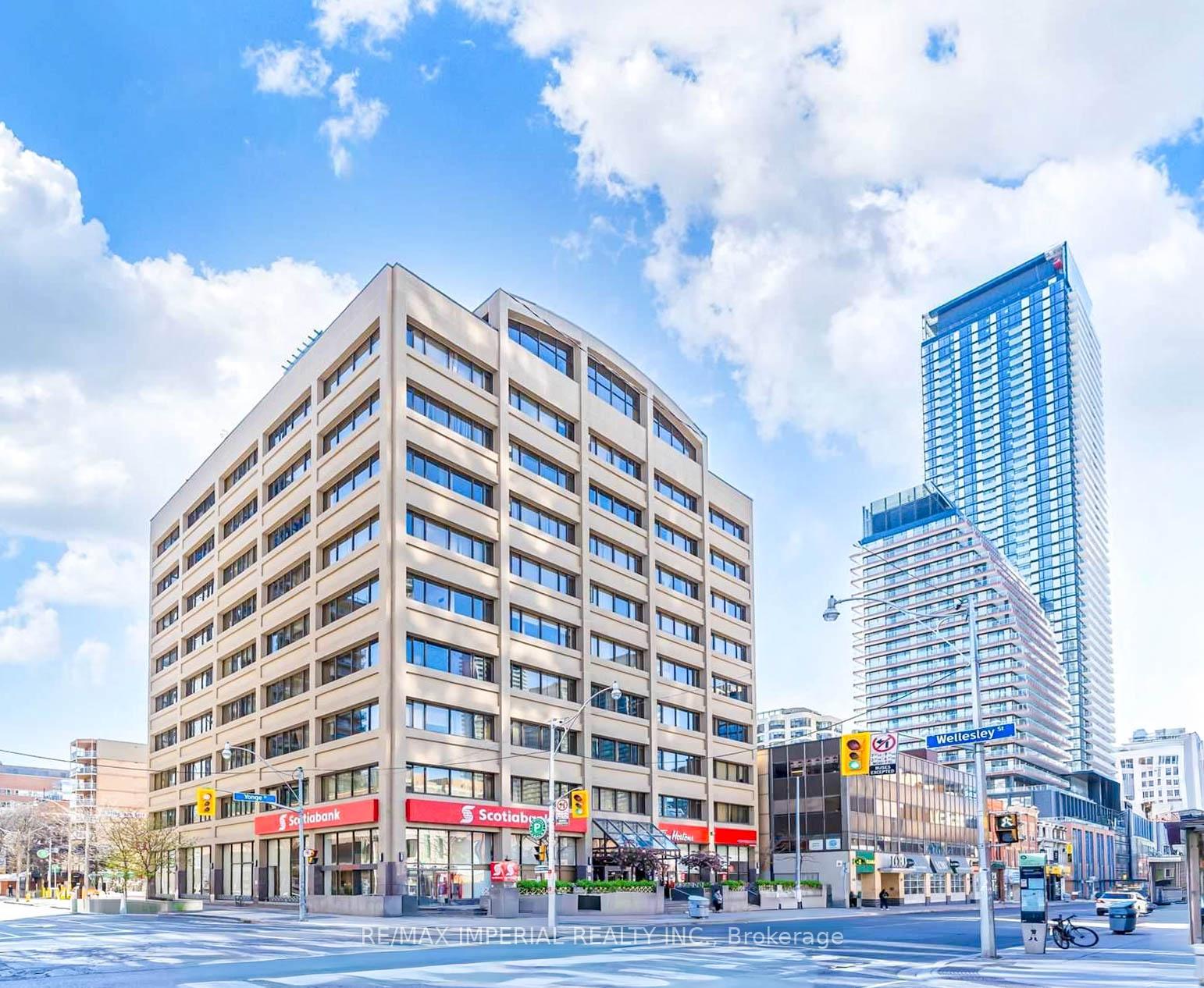 555-yonge-street-toronto-ontario-c12908174