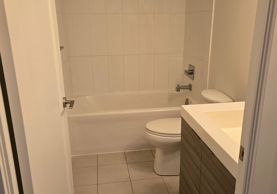 318-richmond-street-w-toronto-ontario-c12908398