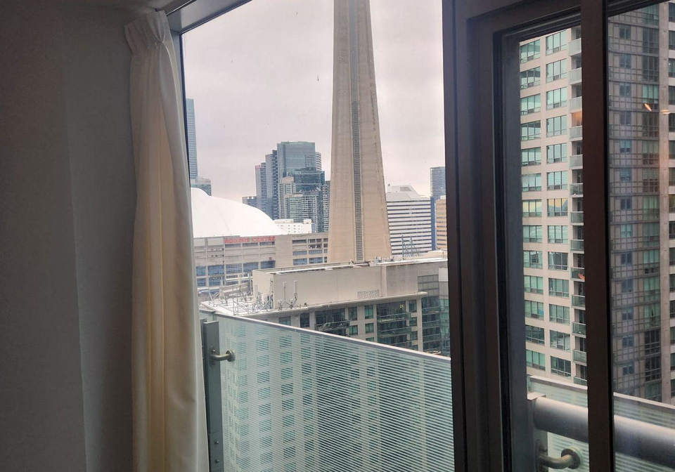 12-york-street-toronto-ontario-c12908700