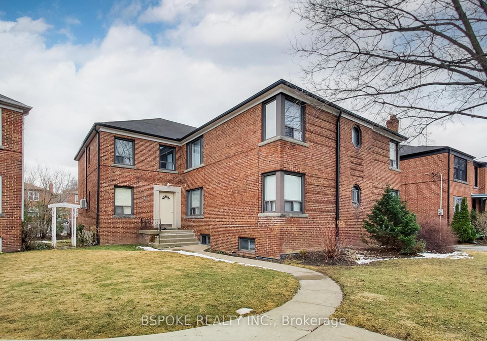 7-warwick-avenue-toronto-ontario-c12908732