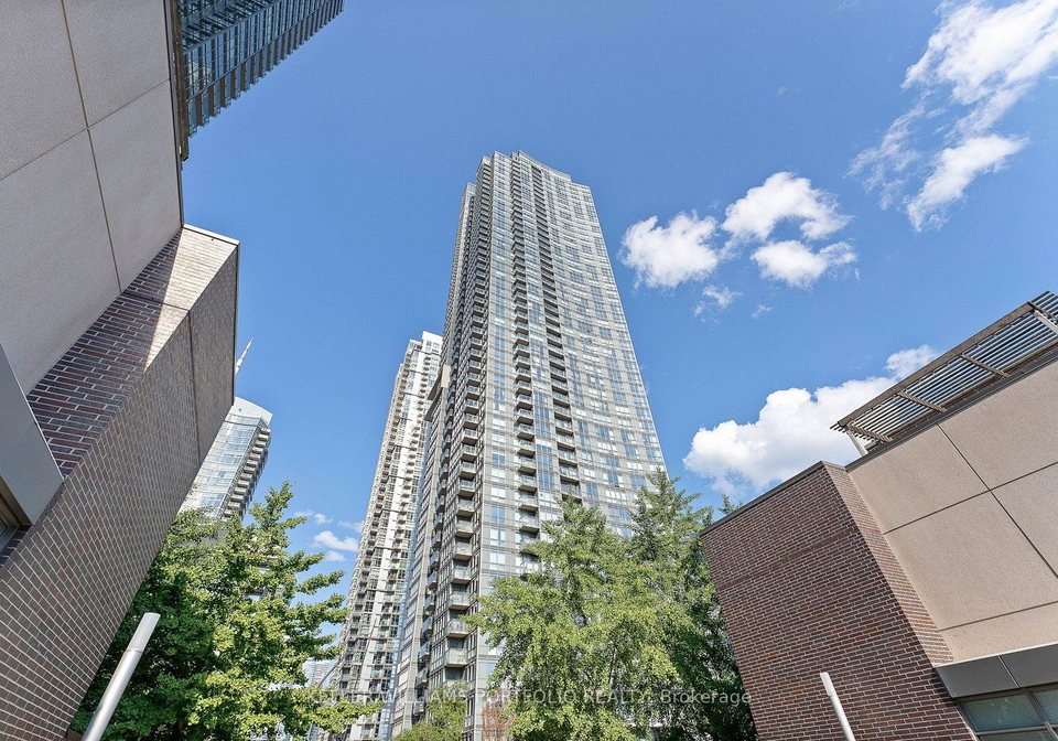 11-brunel-court-toronto-ontario-c12908970