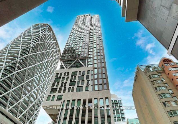 238-simcoe-street-toronto-ontario-c12909092