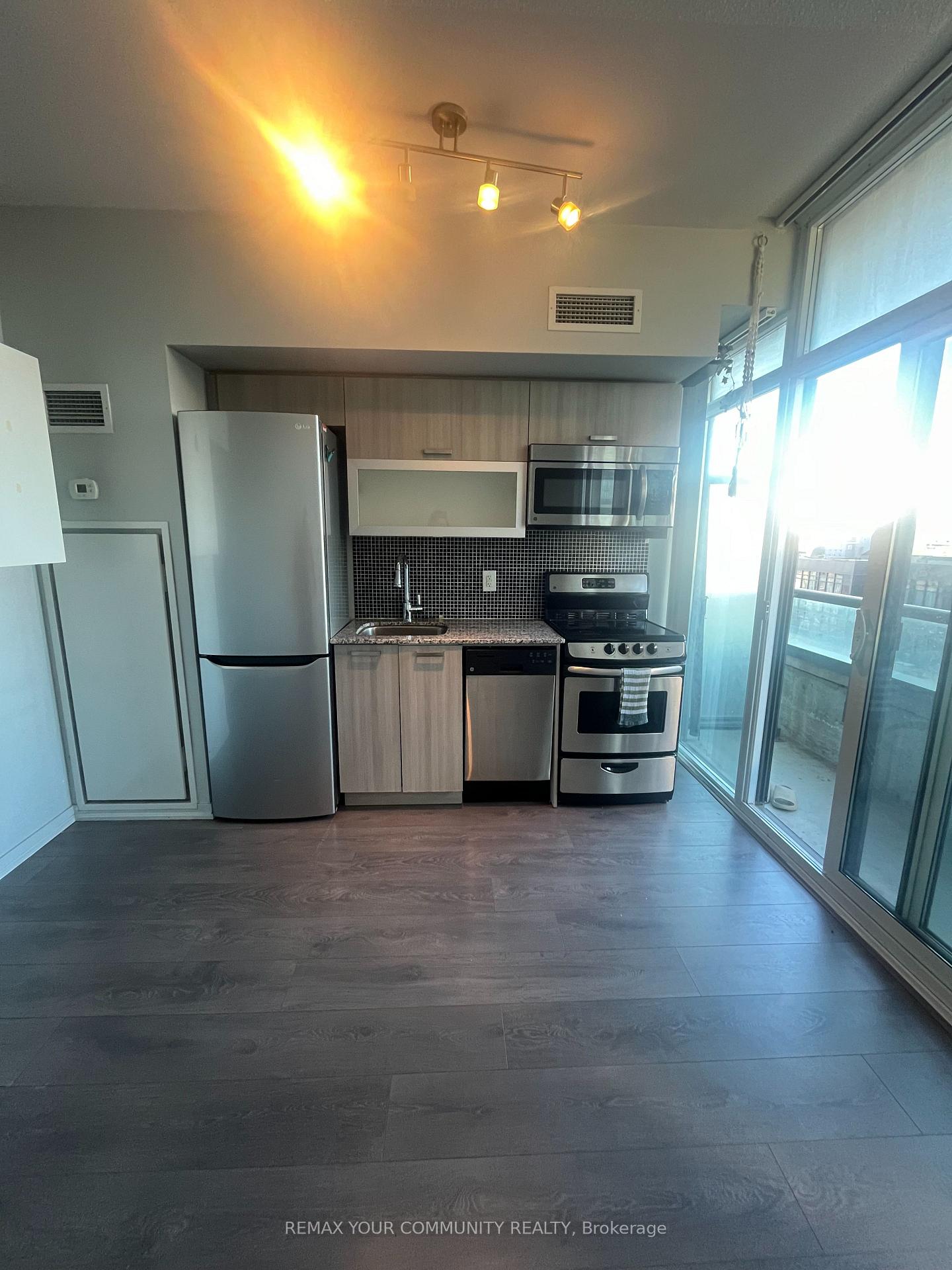 36-lisgar-street-toronto-ontario-c12909304