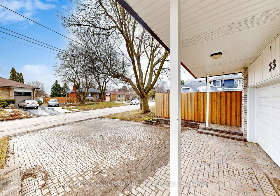 33-silverview-drive-north-york-ontario-c12909688