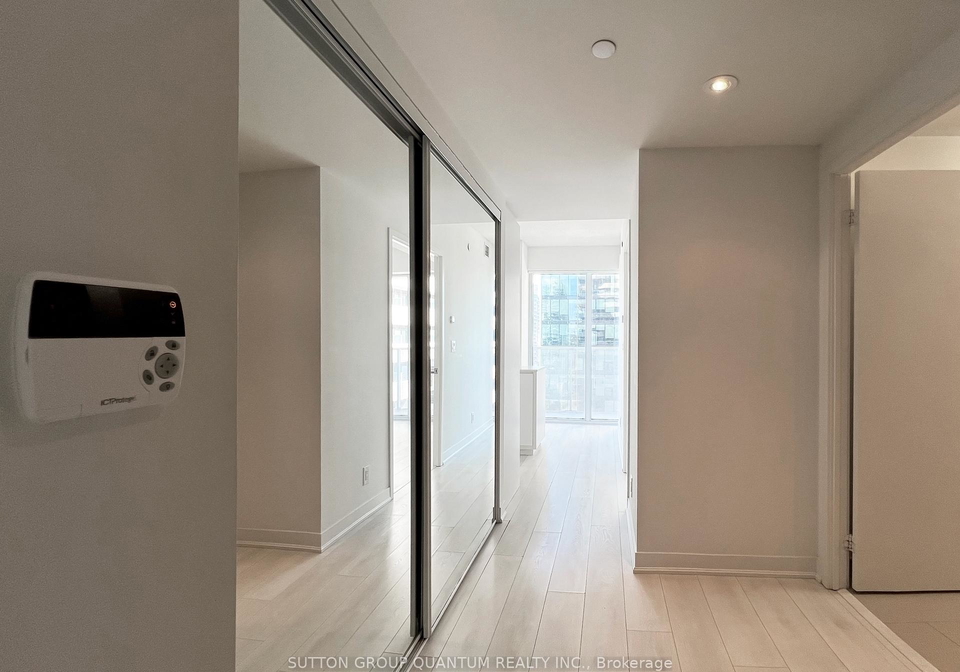88-harbour-street-toronto-ontario-c12909710