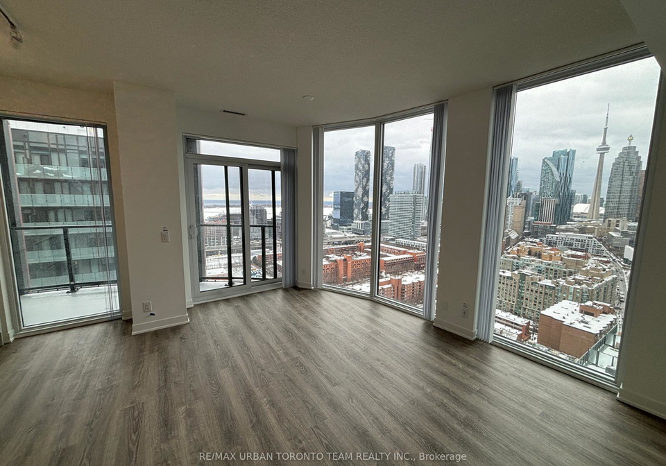180-front-street-e-toronto-ontario-c12909938