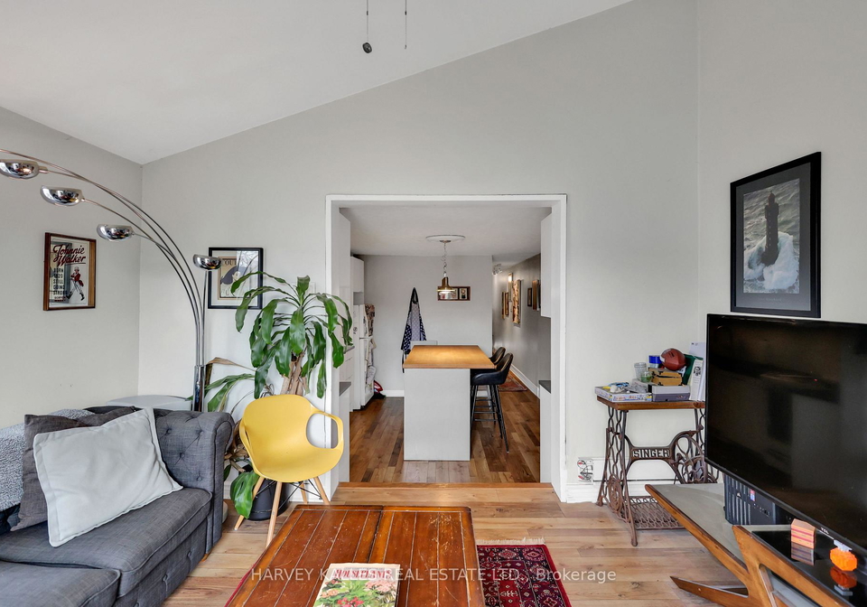 244-markham-street-toronto-ontario-c12909958