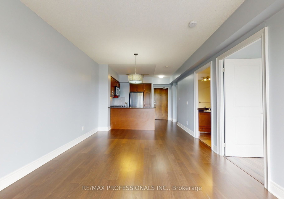 701-sheppard-avenue-w-toronto-ontario-c12910350