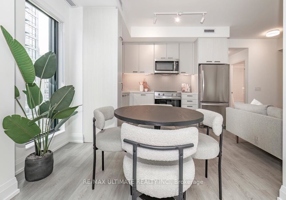 20-soudan-avenue-toronto-ontario-c12910436