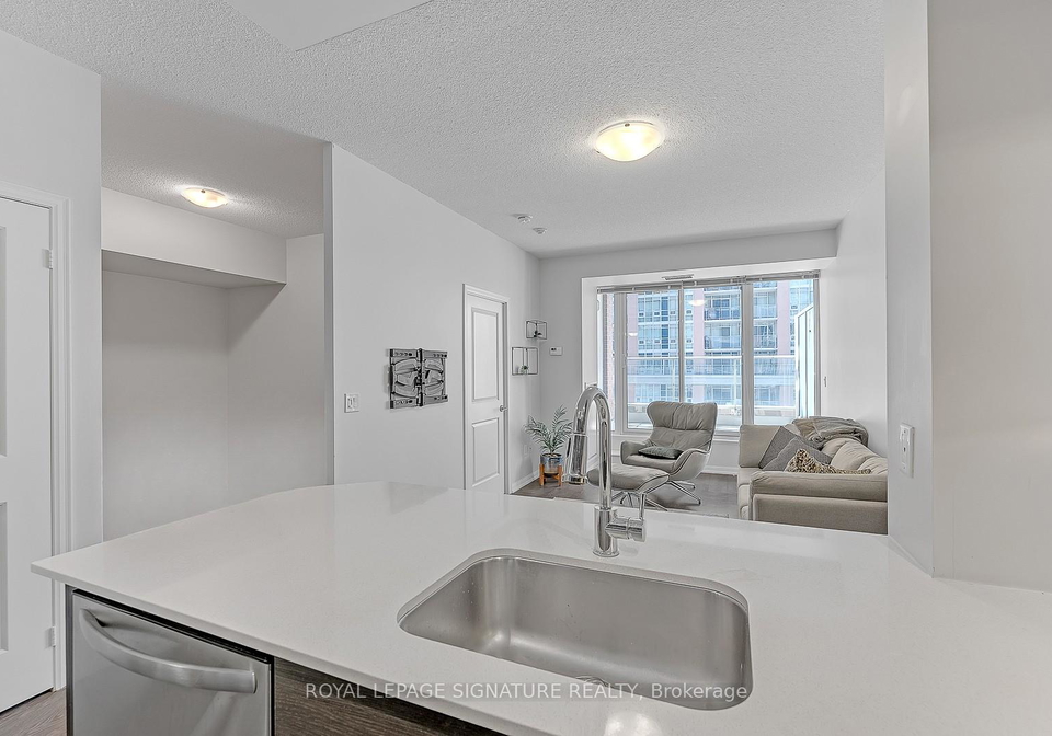 75-east-liberty-street-toronto-ontario-c12910728