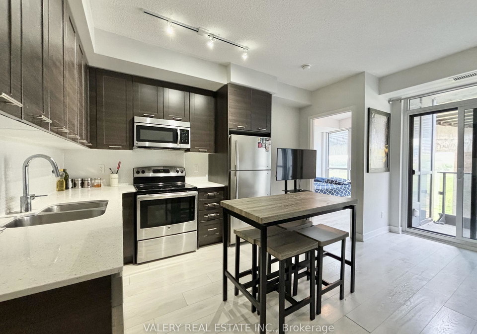 50-bruyeres-mews-toronto-ontario-c12910822