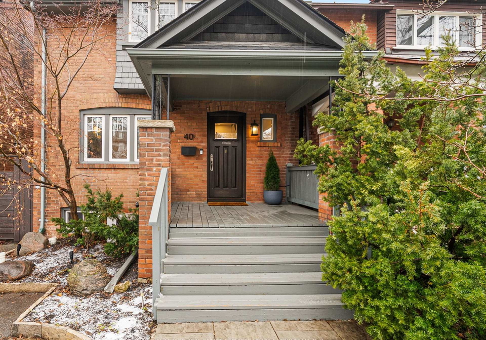 40-bowood-avenue-toronto-ontario-c12910874