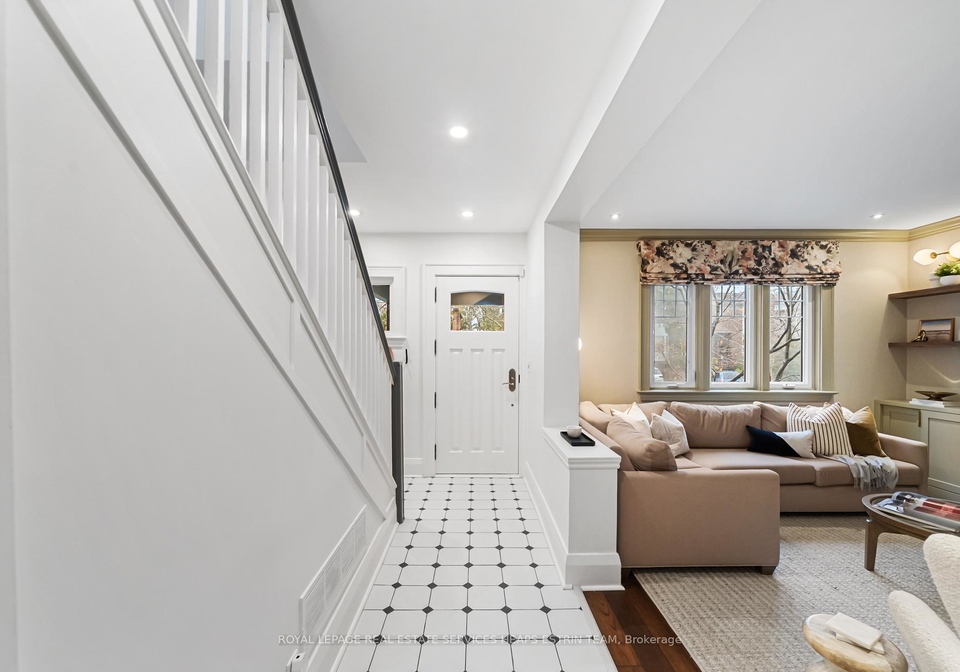 40-bowood-avenue-toronto-ontario-c12910874
