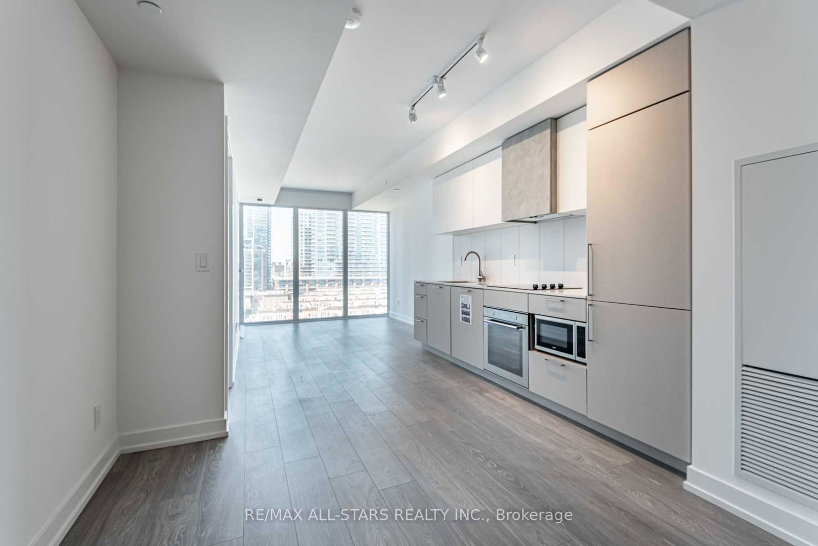 19-western-battery-road-toronto-ontario-c12911420
