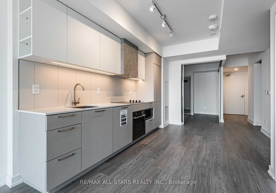 19-western-battery-road-toronto-ontario-c12911420