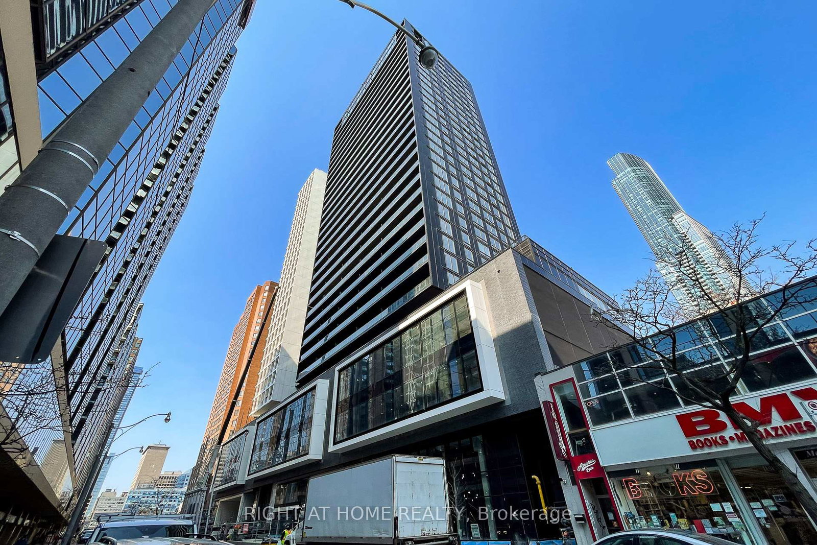 20-edward-street-toronto-ontario-c12911534