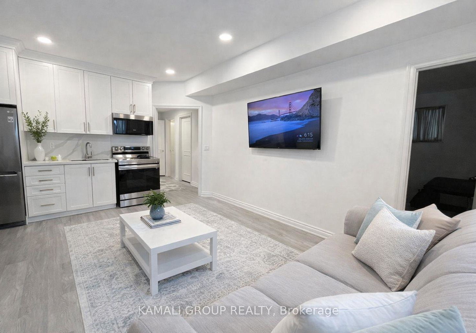 236-mckee-avenue-north-york-ontario-c12911542