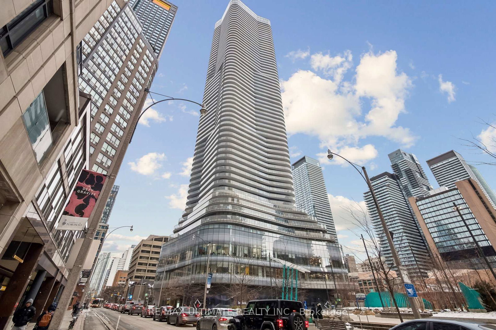 11-wellesley-street-w-toronto-ontario-c12912064