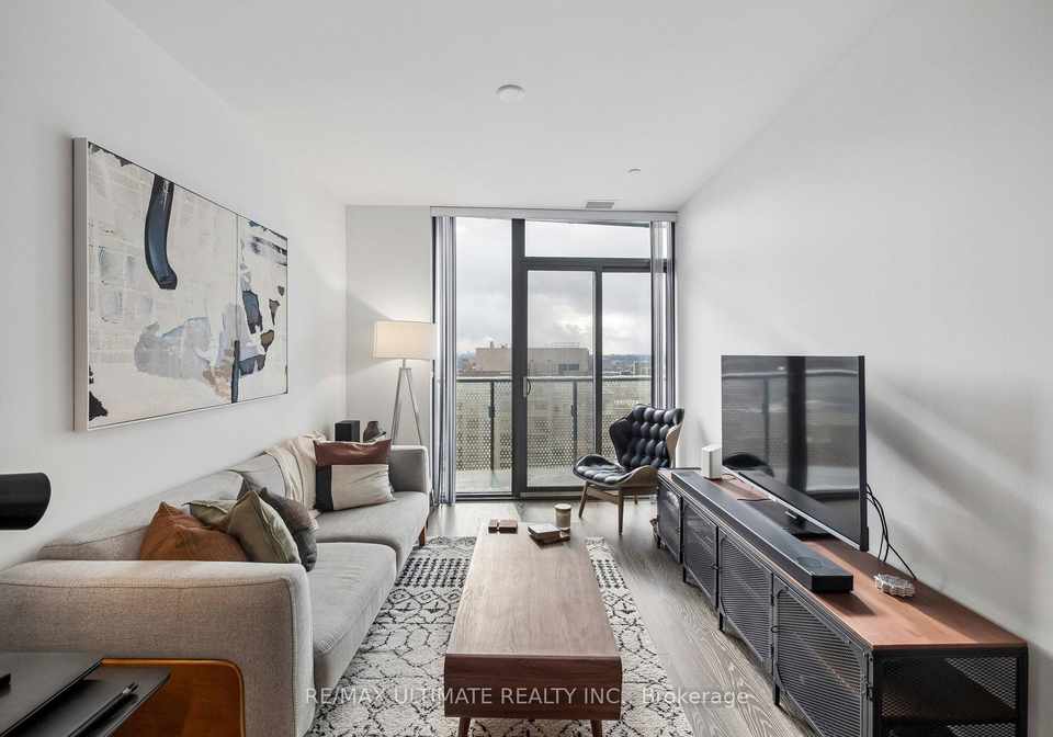 11-wellesley-street-w-toronto-ontario-c12912064