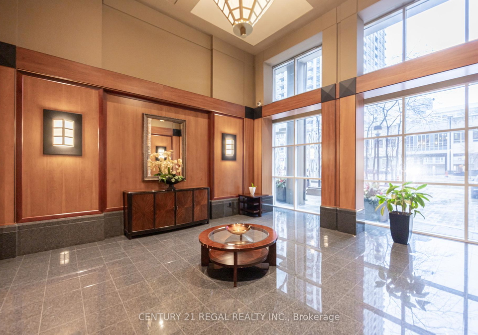 750-bay-street-toronto-ontario-c12912348
