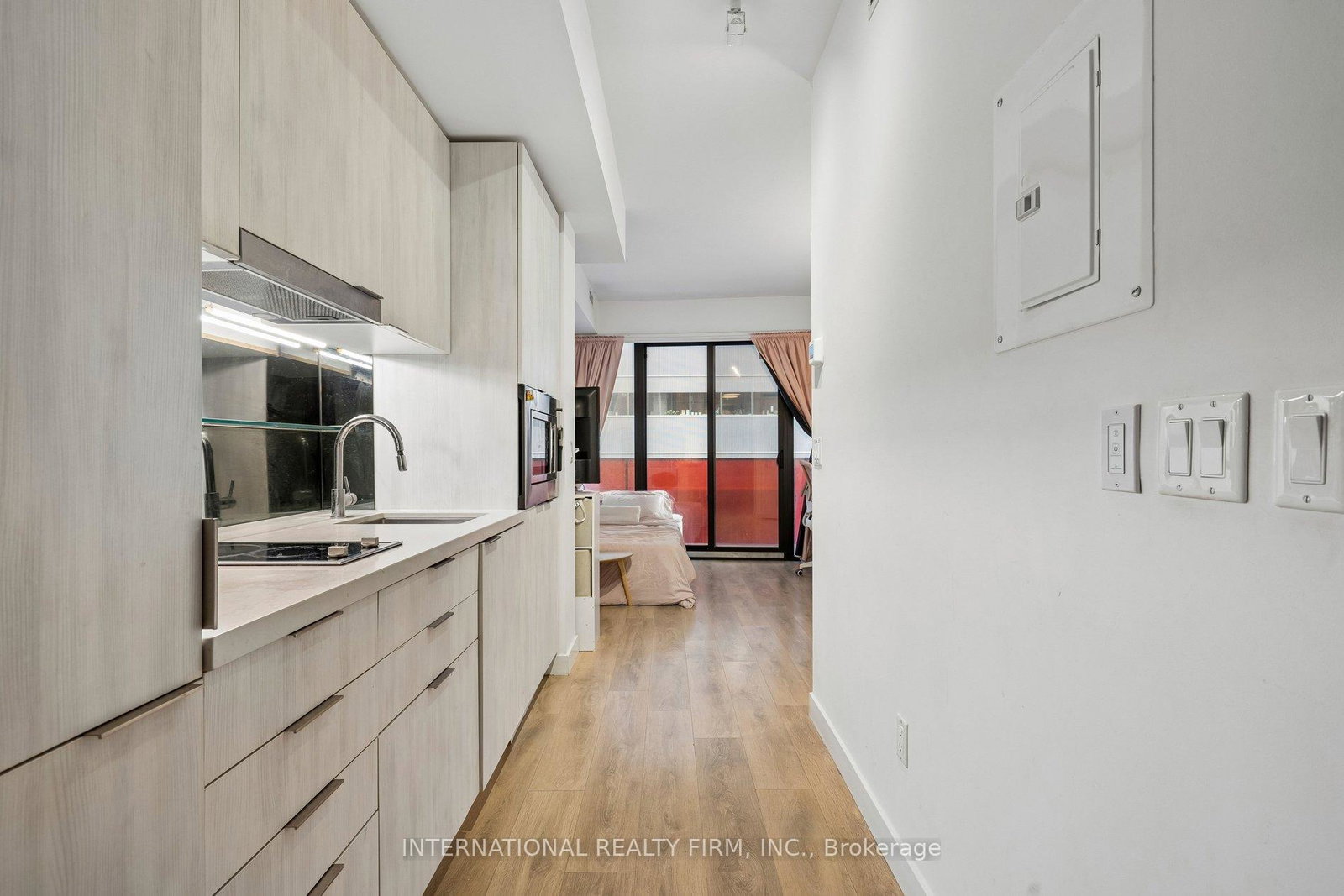 215-queen-estates-w-toronto-ontario-c12912584