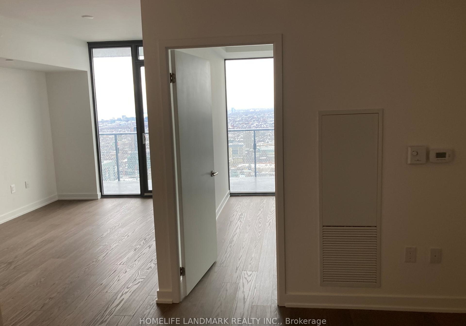 11-wellesley-street-w-toronto-ontario-c12912810