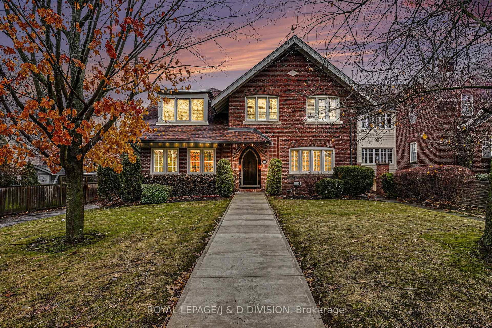 12-weybourne-crescent-toronto-ontario-c12913600