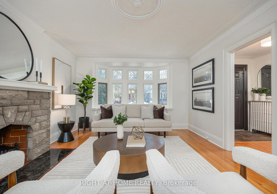25-fleming-crescent-east-york-ontario-c12913640