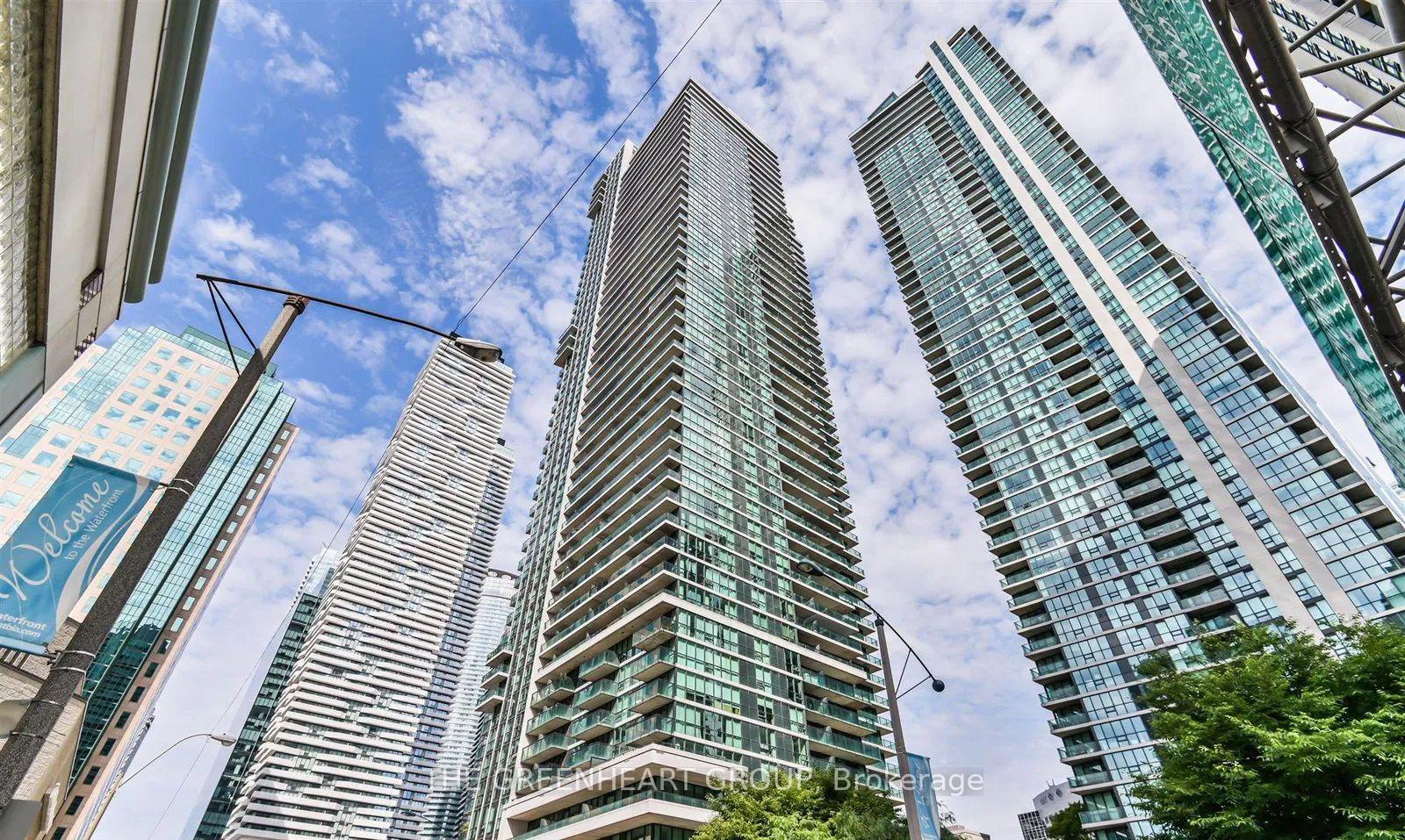 33-bay-street-toronto-ontario-c12913760