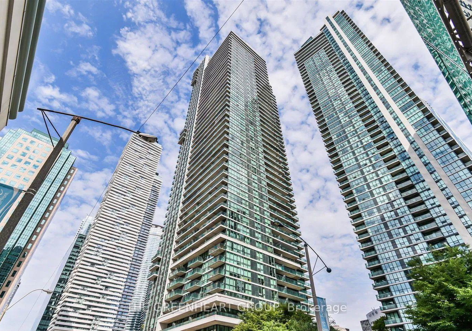 33-bay-street-toronto-ontario-c12913760