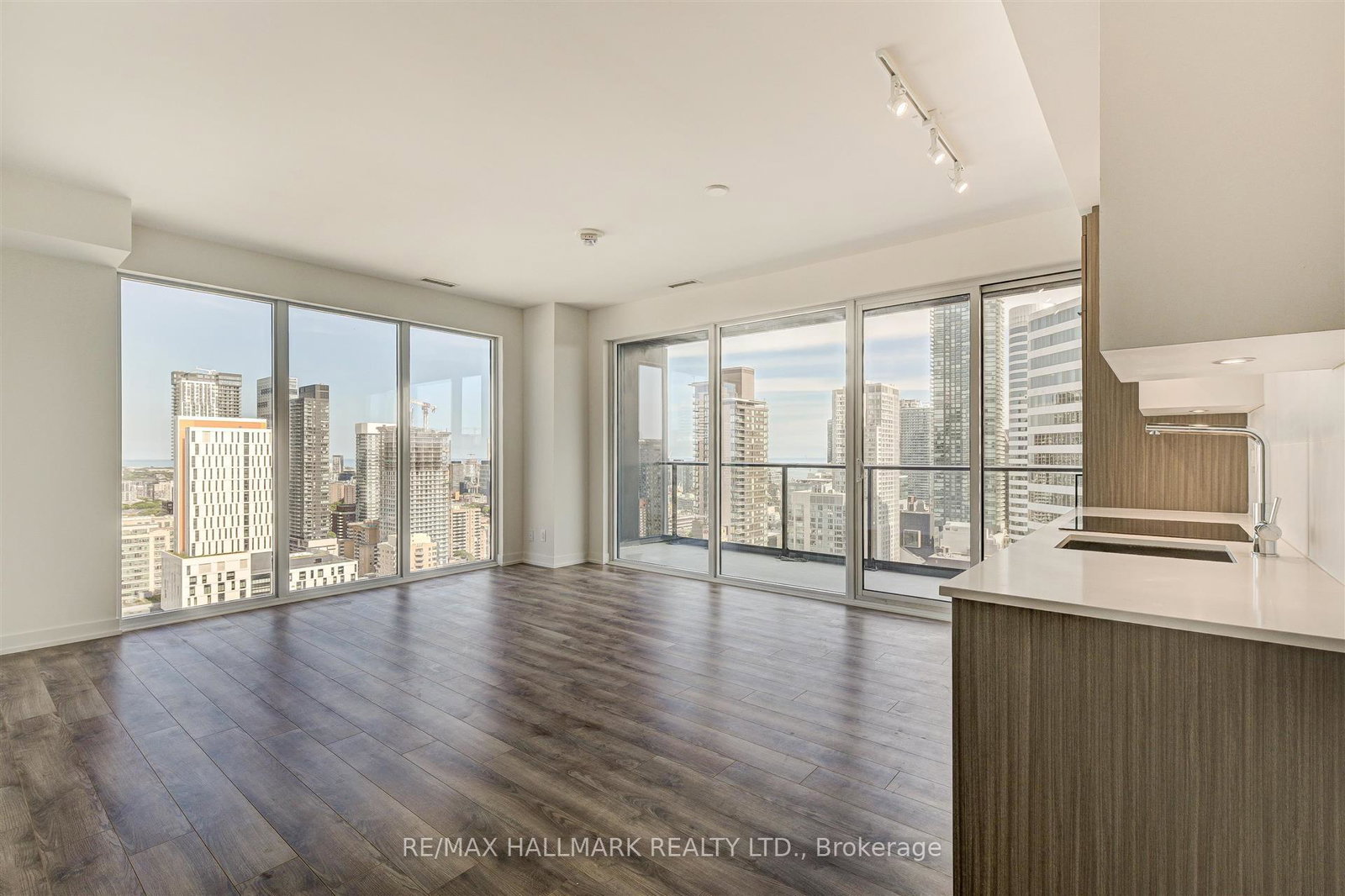 20-edward-street-toronto-ontario-c12914014