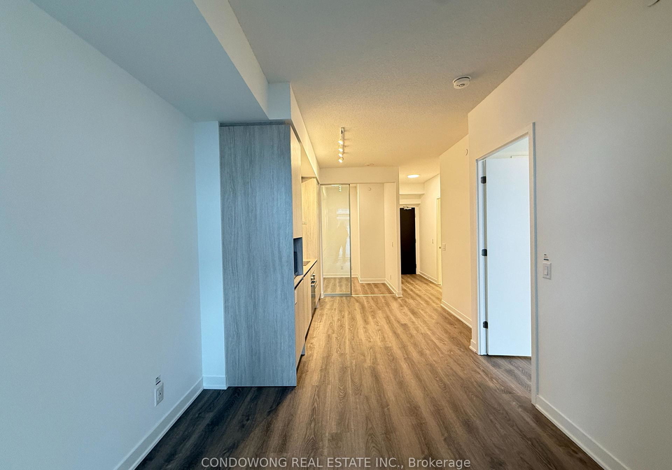 180-front-street-e-toronto-ontario-c12914016