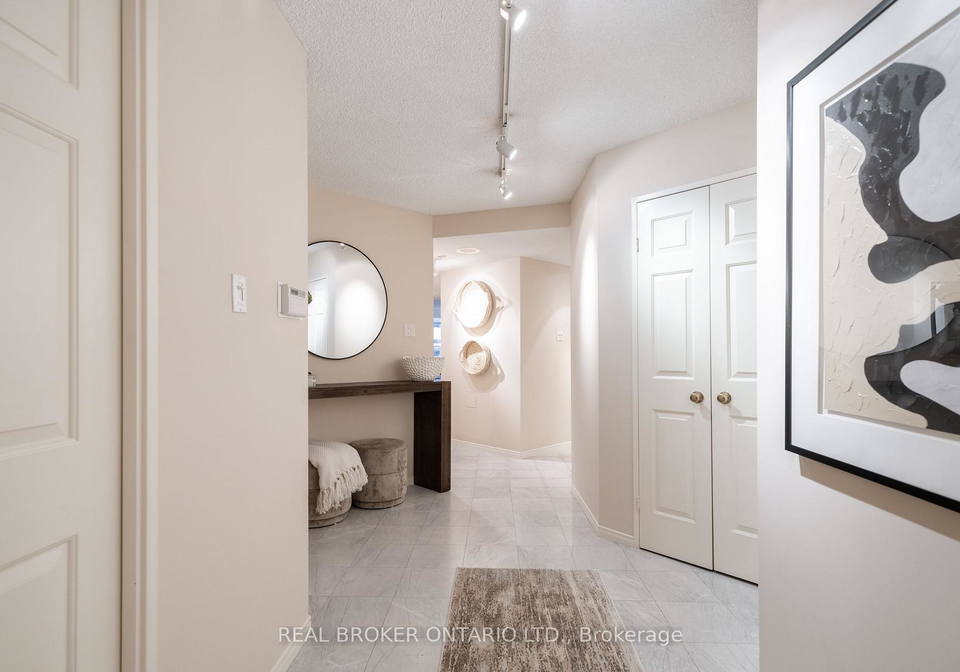 131-beecroft-road-toronto-ontario-c12914020