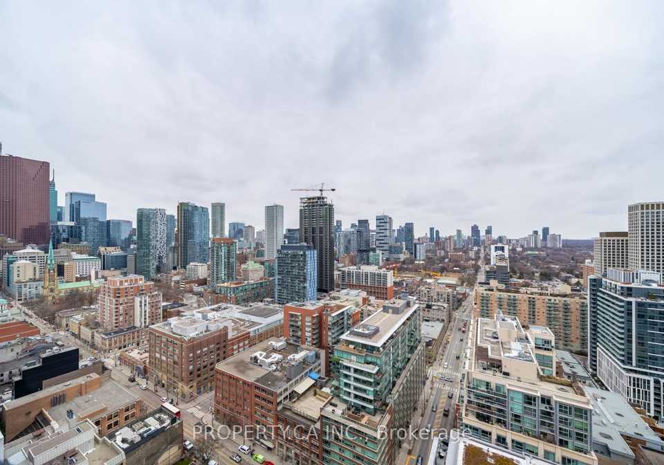 180-front-street-e-toronto-ontario-c12914456