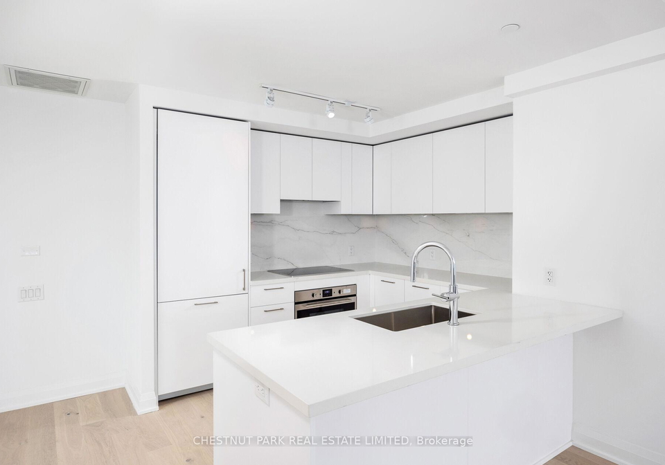 33-frederick-todd-way-east-york-ontario-c12914606