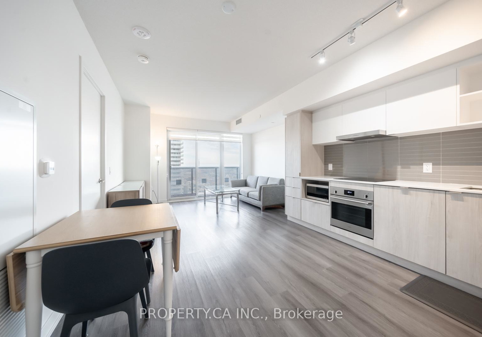 138-downes-street-toronto-ontario-c12915224