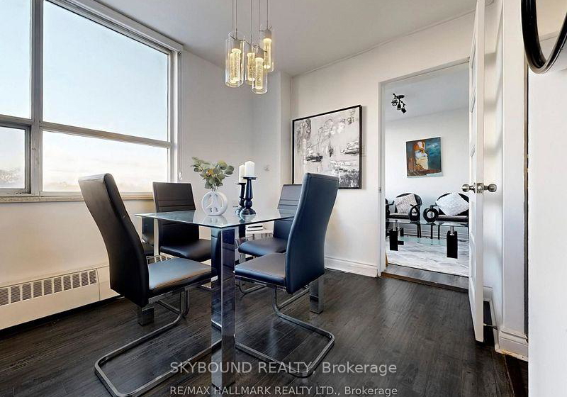 5-parkway-forest-drive-north-york-ontario-c12915256