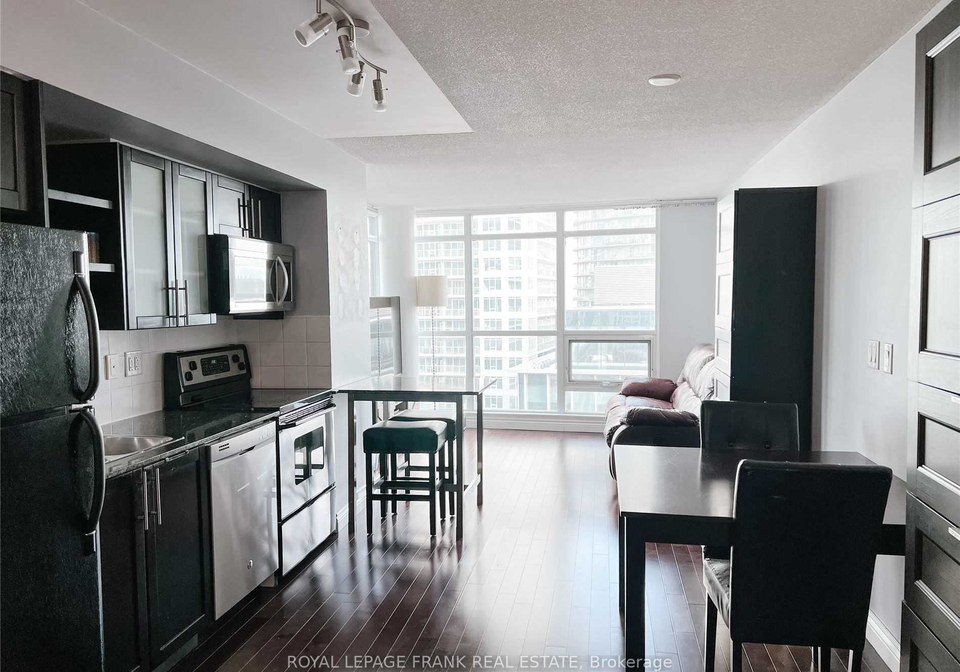 600-fleet-street-toronto-ontario-c12915414