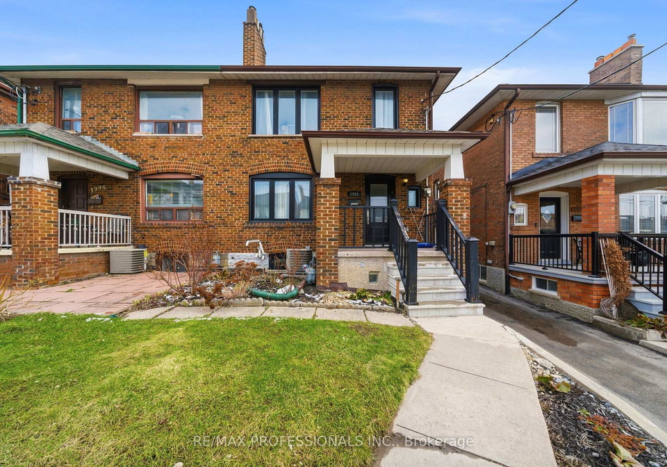 1993-dufferin-street-toronto-ontario-c12915832