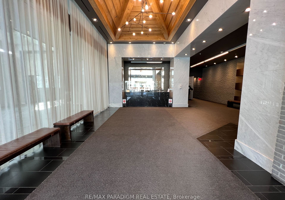 210-simcoe-street-toronto-ontario-c12915840