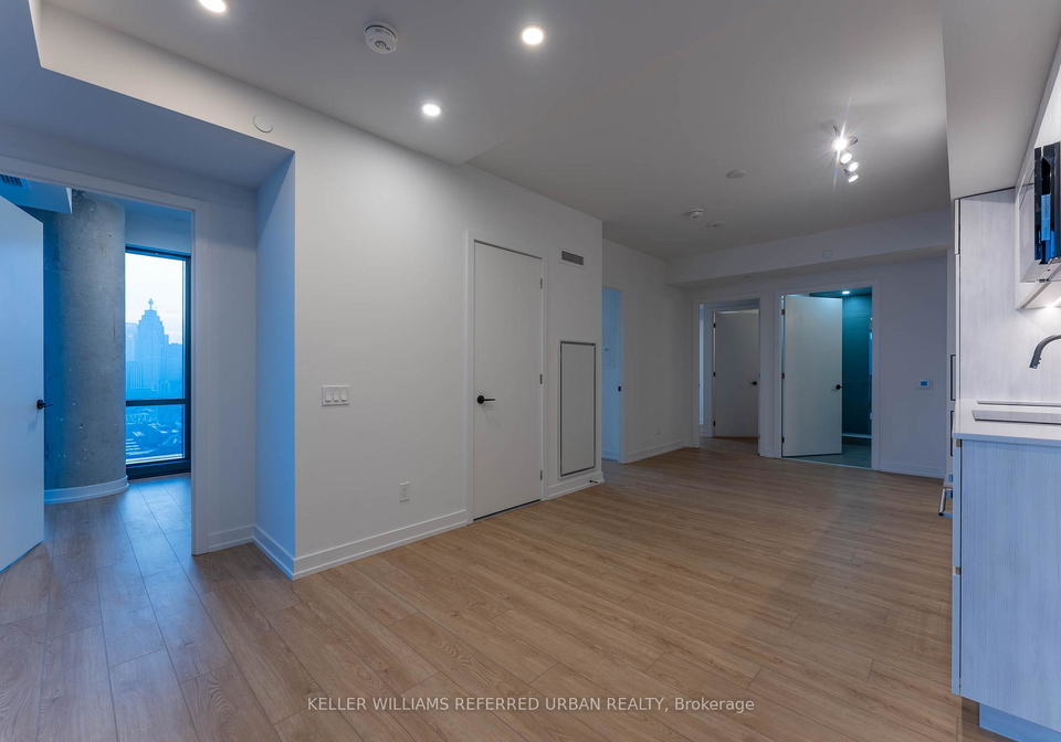 35-parliament-street-toronto-ontario-c12915938
