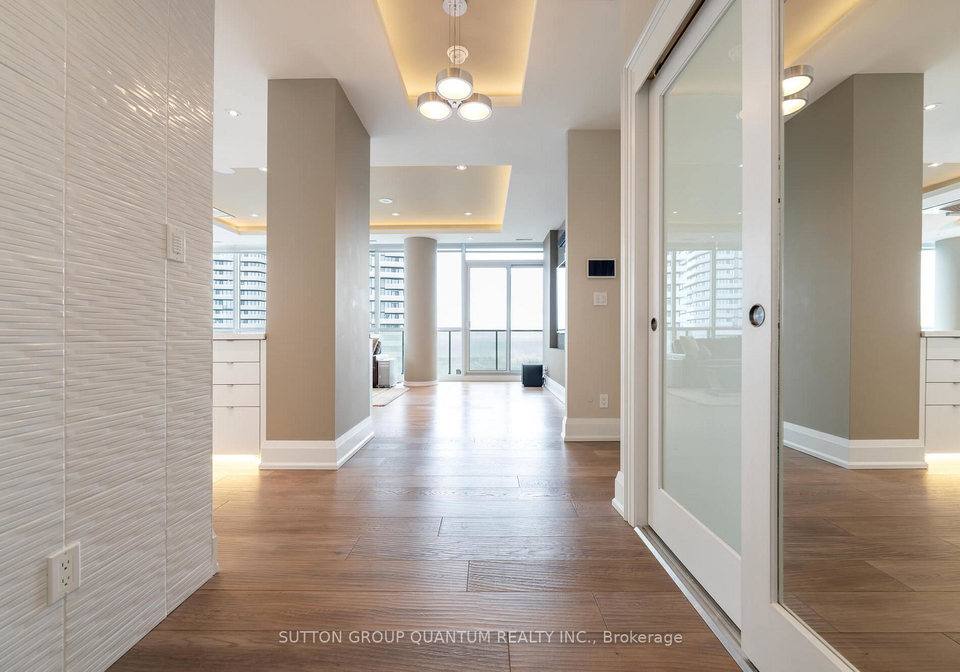 65-bremner-boulevard-toronto-ontario-c12916058