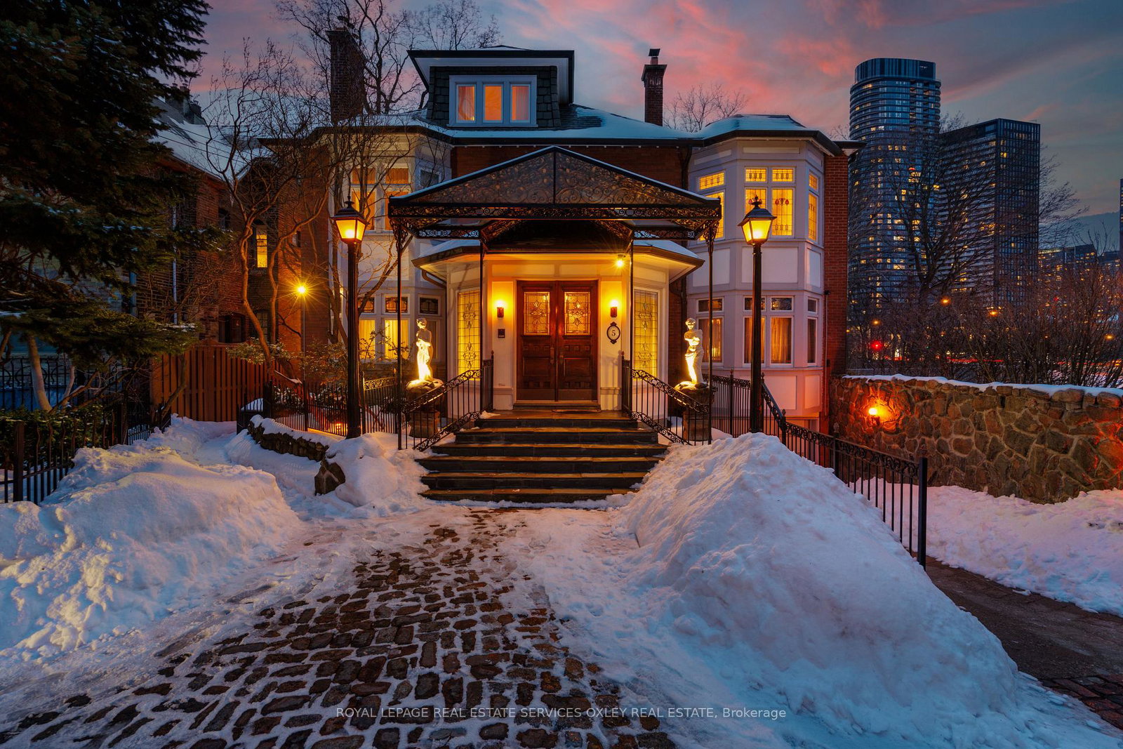 5-castle-frank-crescent-toronto-ontario-c12916214