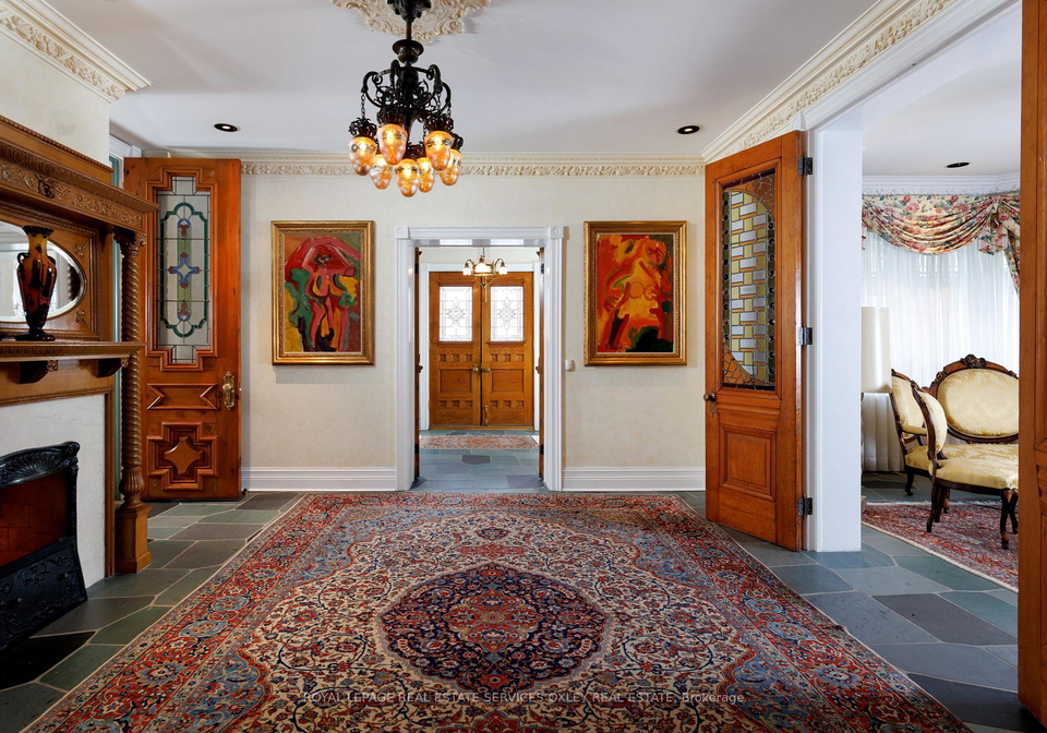 5-castle-frank-crescent-toronto-ontario-c12916214