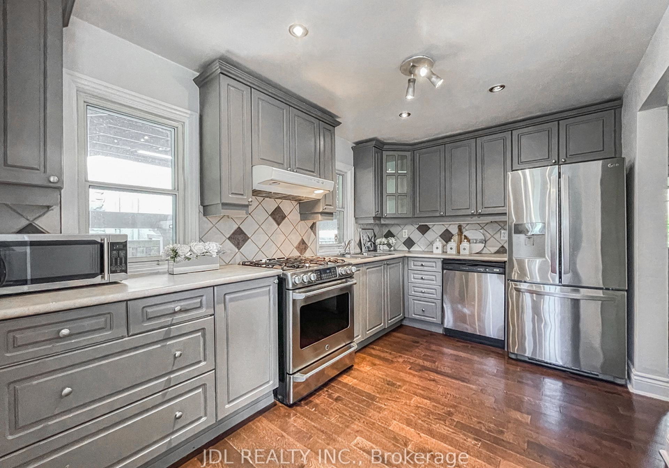 209-harlandale-avenue-toronto-ontario-c12916230