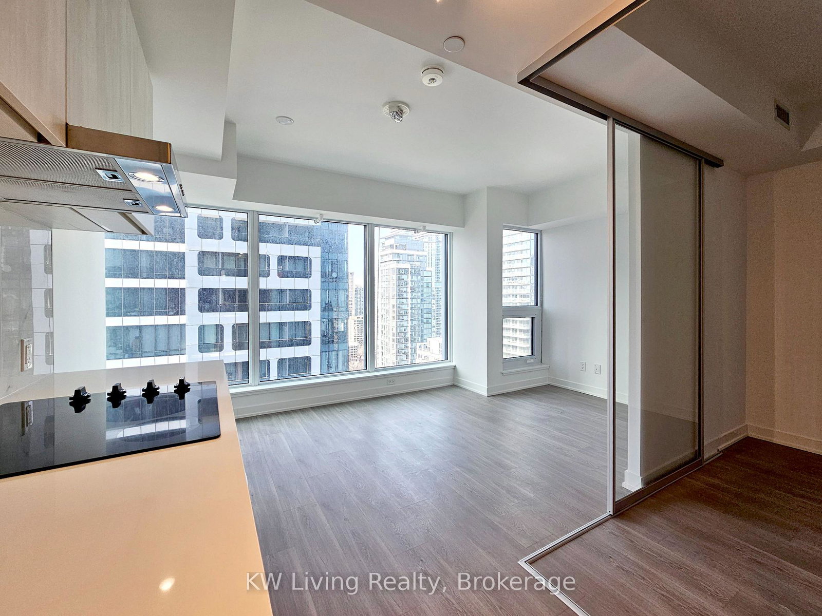 8-wellesley-street-w-toronto-ontario-c12916320