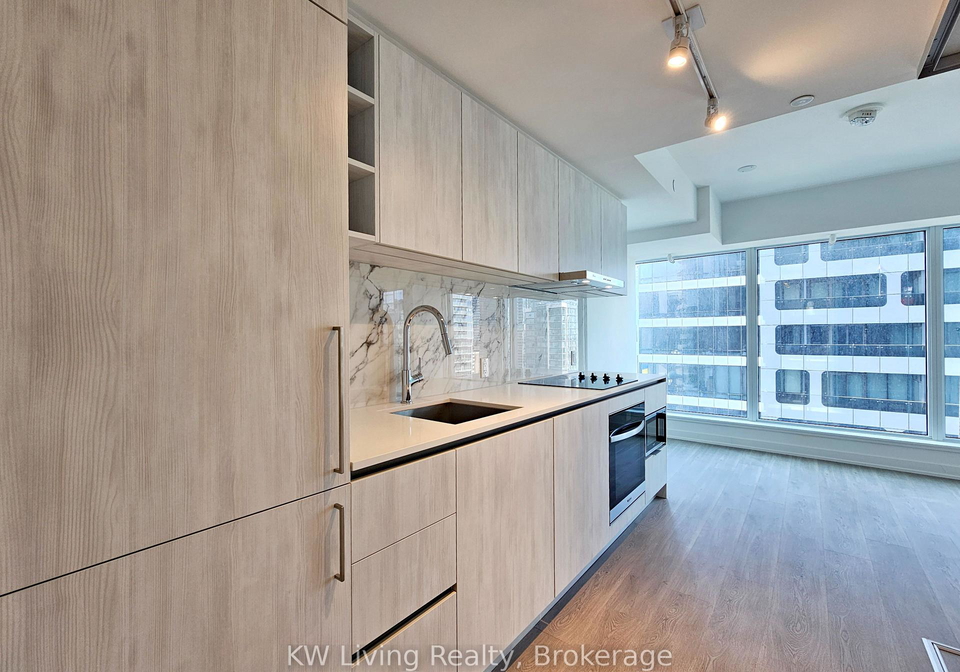 8-wellesley-street-w-toronto-ontario-c12916320