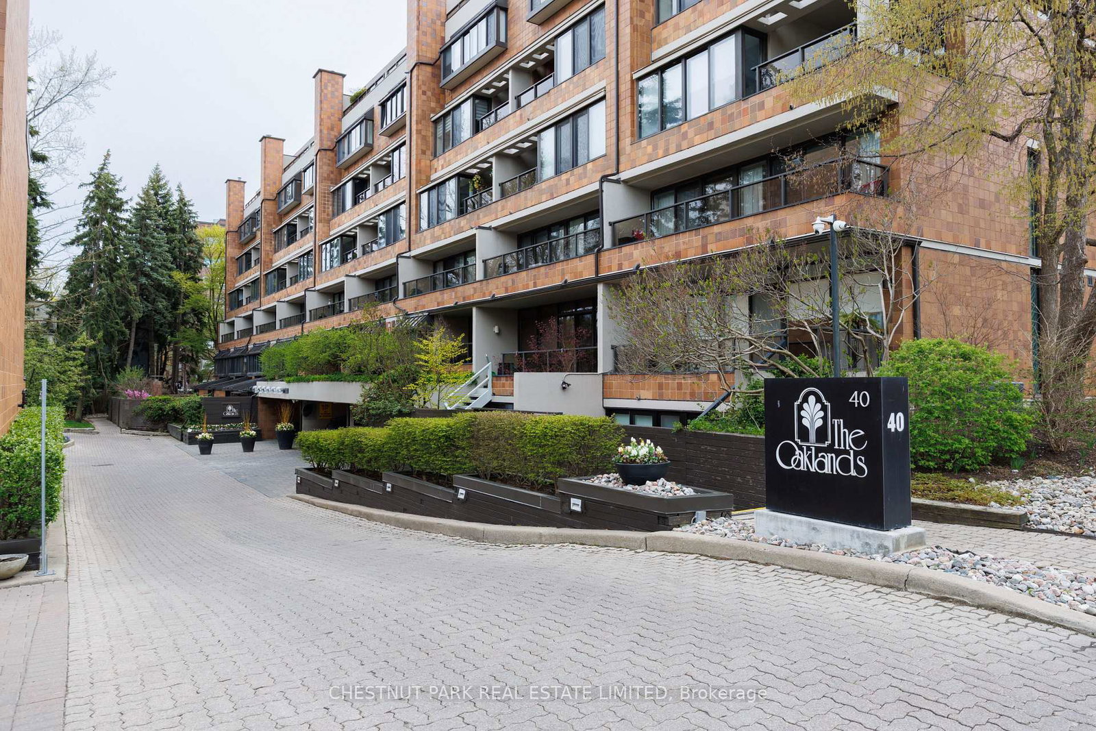 40-oaklands-avenue-toronto-ontario-c12916340